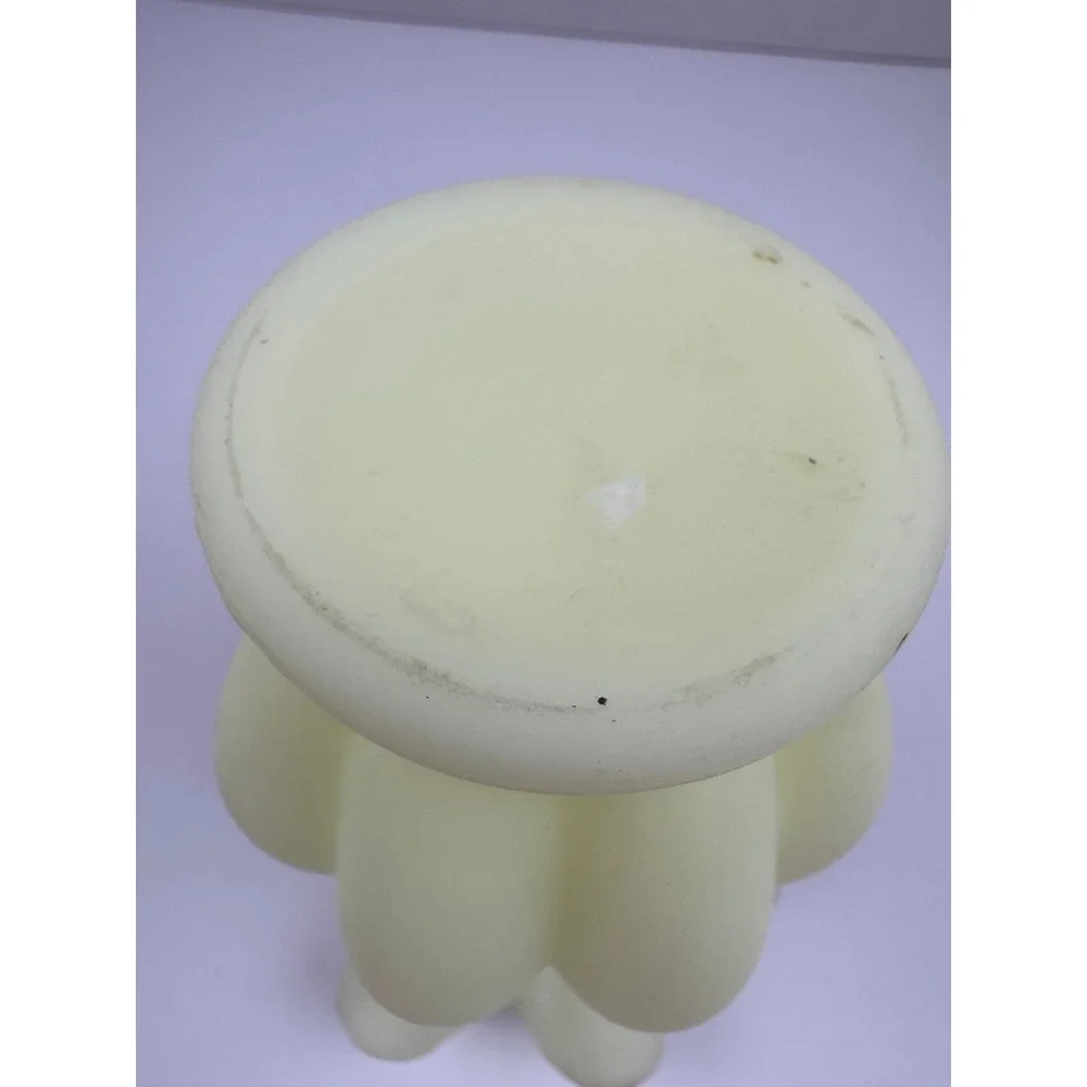 Fenton vintage custard
